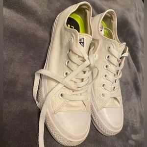 White Converse Chuck Taylor II Low Tops